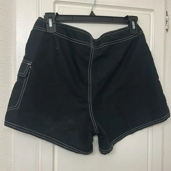 Black White Board shorts Vintage Y2K Nina Capri Size 8 Swim Shorts - Picture 5 of 5